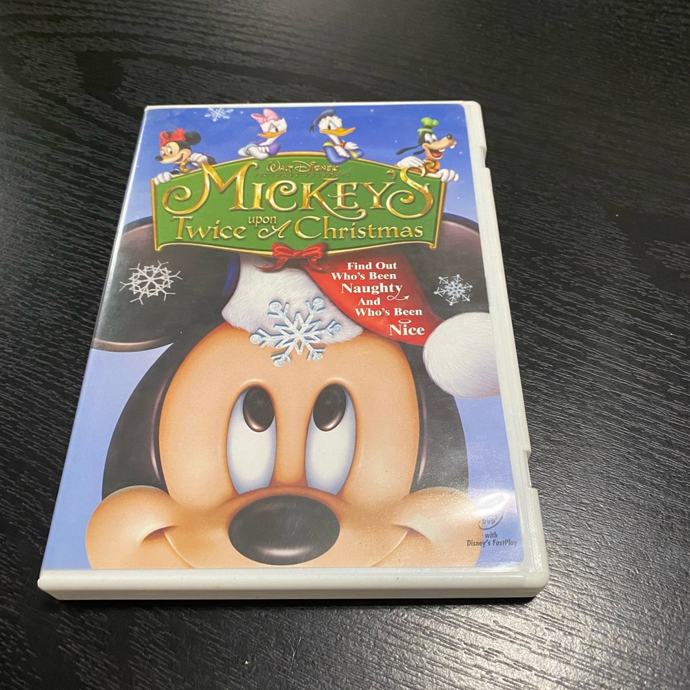 🛍️Disney DVD bundle - Picture 2 of 11